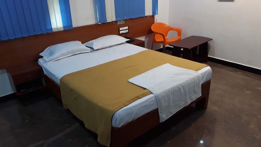 deluxe-room