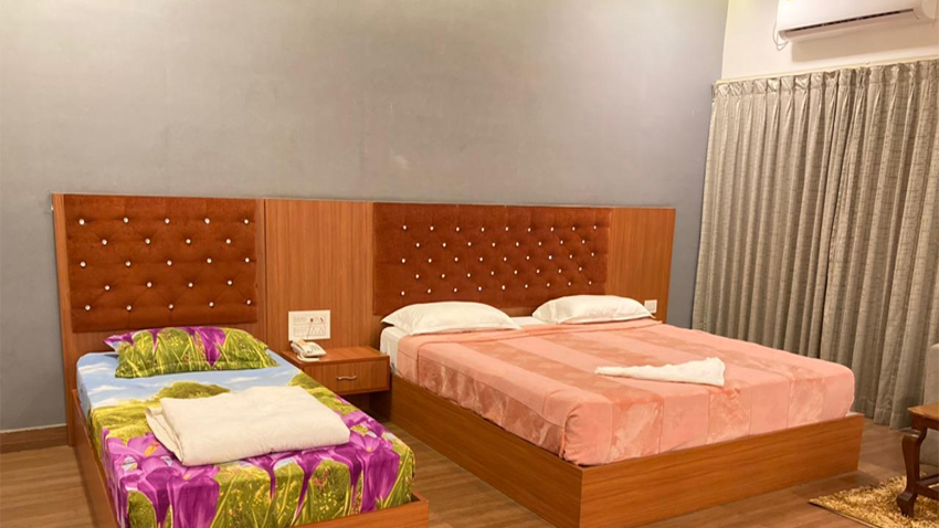super deluxe 3 bed